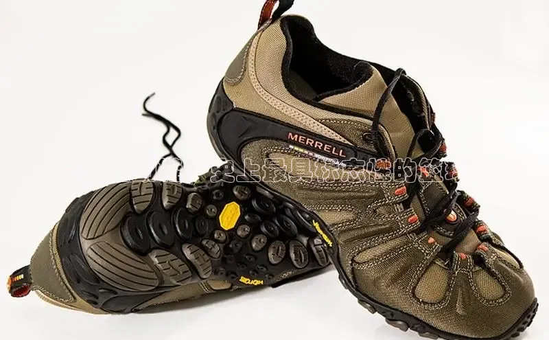 米兰app·体育登录入口百度技术学院**乔丹运动鞋：史上最具标志性的篮球鞋**