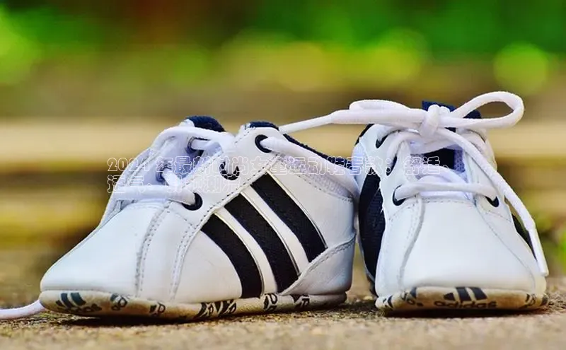 米兰app官网登录入口APP下载百度手机助手2024 年最新时尚女童运动鞋春款：舒适、
透气、引领潮流