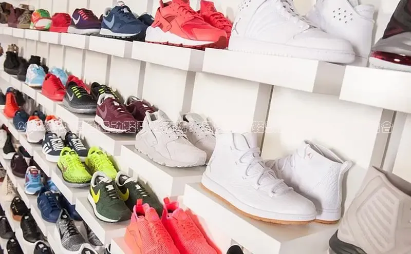 2025新款橘色运动鞋引爆市场：品牌爆款鞋款回归经典与创新融合